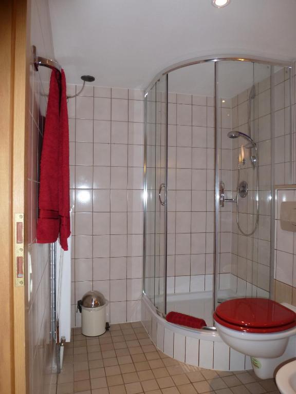 Pfaelzer Landhotel Heinrich Bad Dürkheim Quarto foto